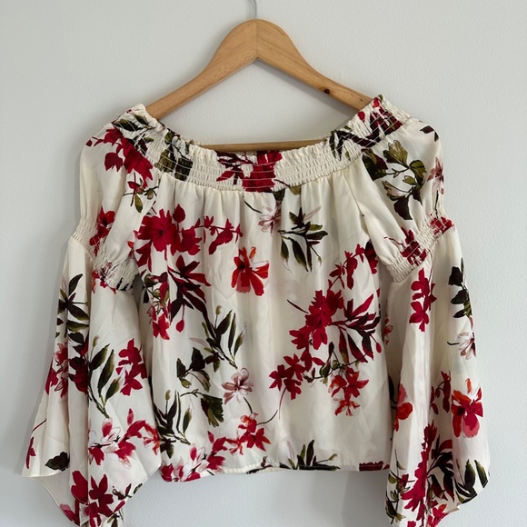 Guess off the shoulder floral blouse XS - Picture 5 of 5